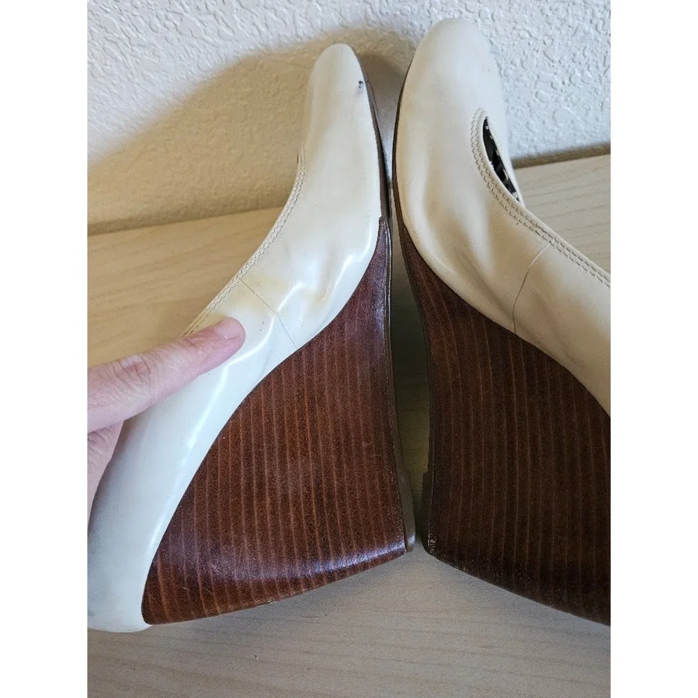 Coach noticeable wear